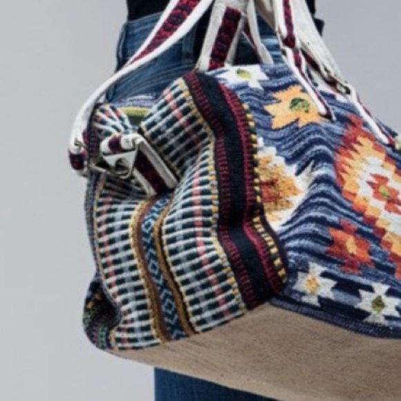 NEW Navajo Aztec Woven Weekender Duffle Bag - Picture 6 of 8